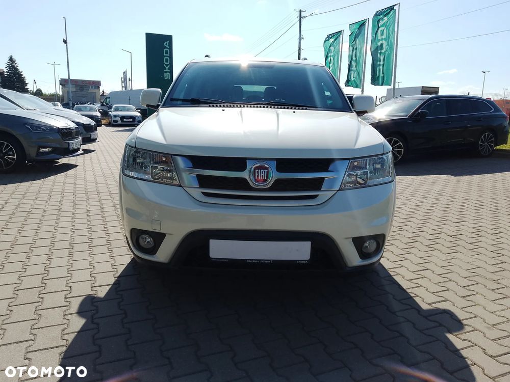 Fiat Freemont 2.0 Multijet 16V DPF Automatik Allrad Urban - 2