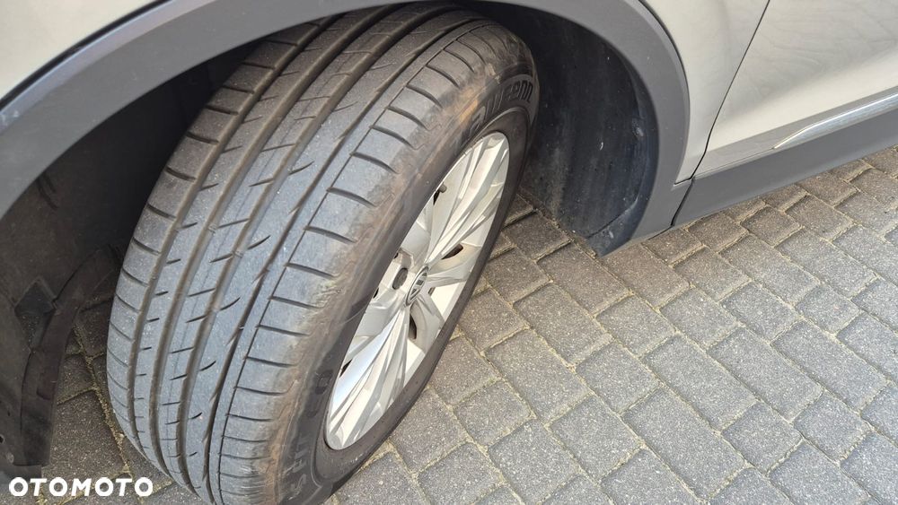 Volkswagen Tiguan - 16