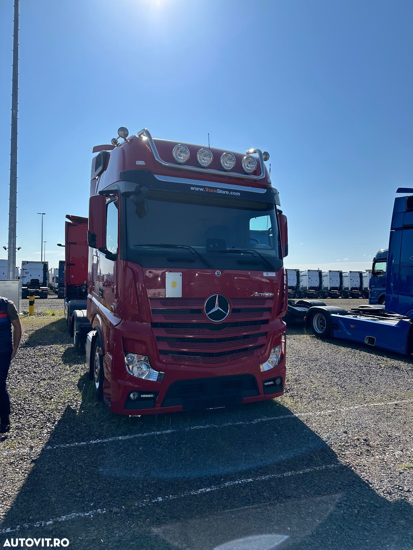 Mercedes-Benz Actros Mega - 1