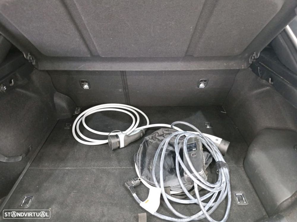 Kia XCeed 1.6 GDi PHEV Drive - 12