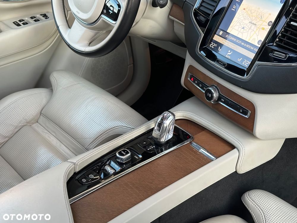 Volvo XC 90 T8 AWD Plug-In Hybrid Inscription 7os - 24