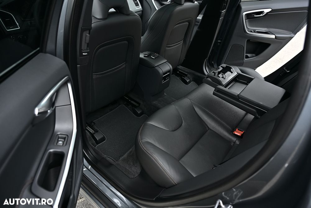 Volvo XC 60 D4 Geartronic Summum - 18