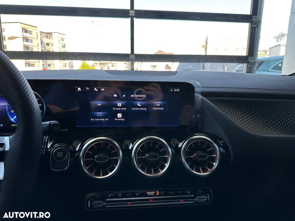 Mercedes-Benz EQA - 18