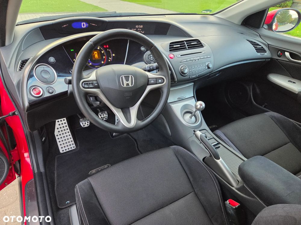 Honda Civic 1.8i-VTEC Type S - 12
