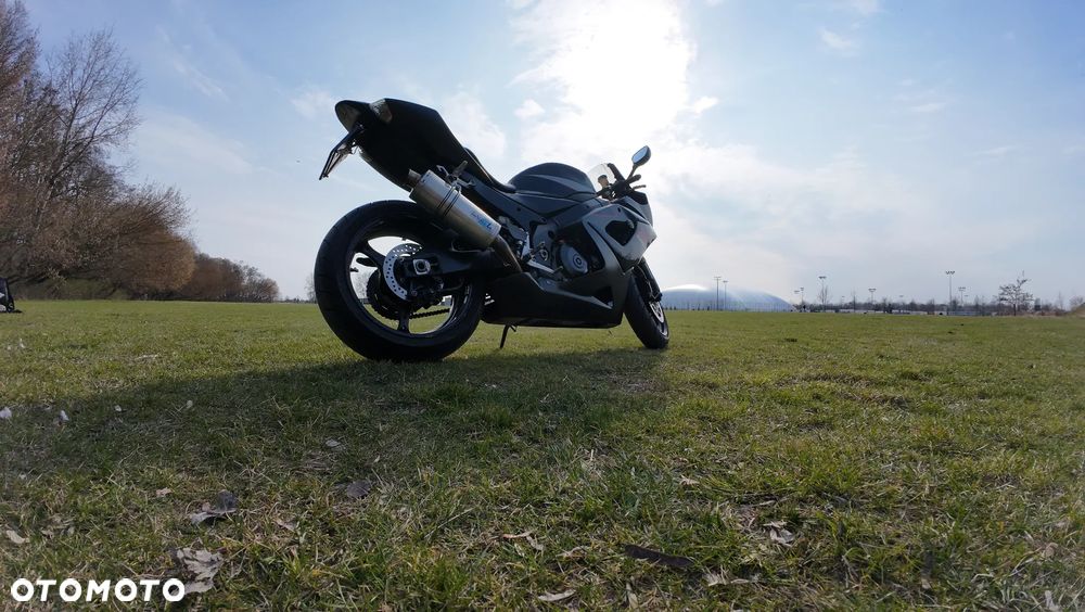 Suzuki GSX-R - 13