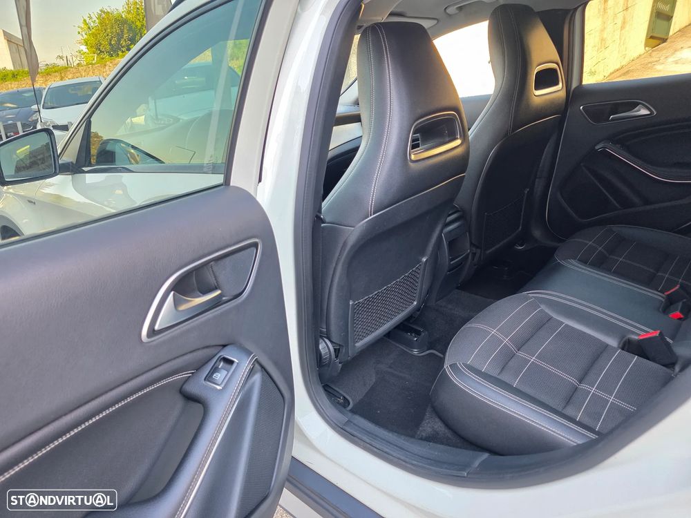 Mercedes-Benz GLA 180 d 7G-DCT Activity Edition - 23