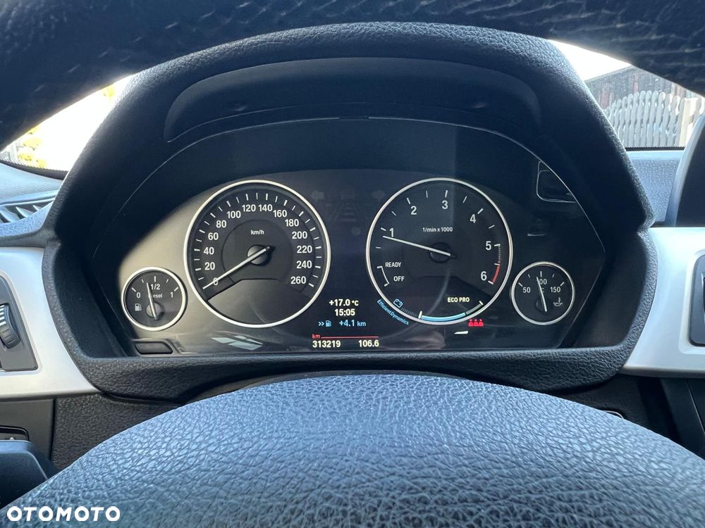 BMW Seria 3 320d Efficient Dynamics - 16
