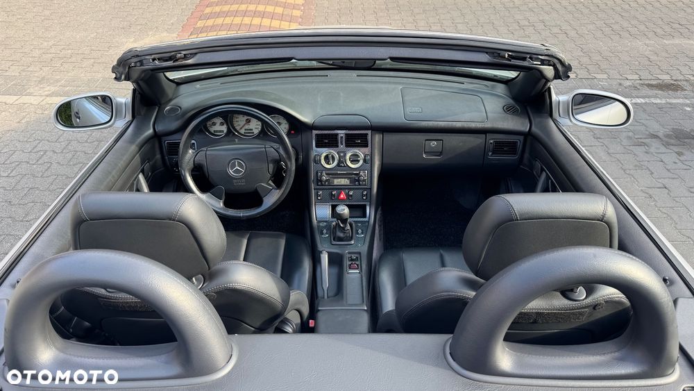 Mercedes-Benz SLK - 11