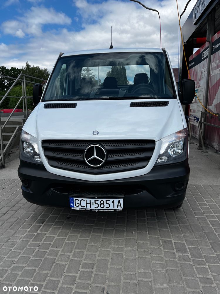 Mercedes-Benz Sprinter - 2