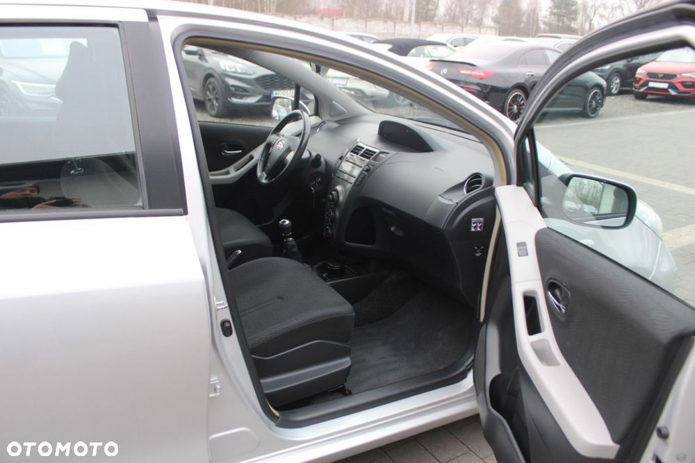 Toyota Yaris - 29
