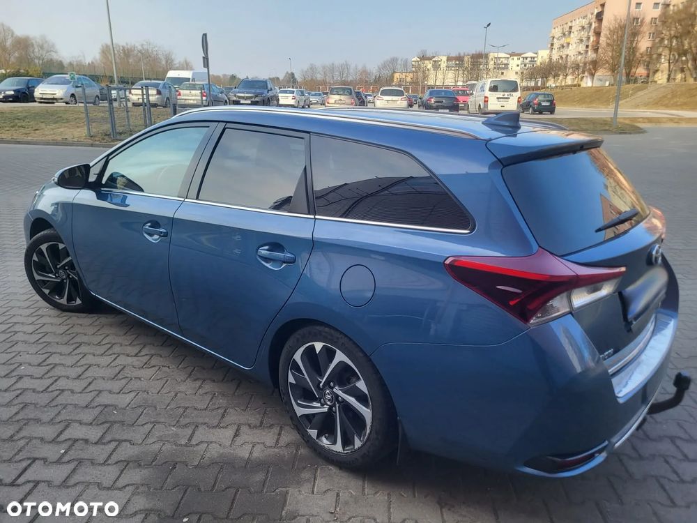Toyota Auris - 21