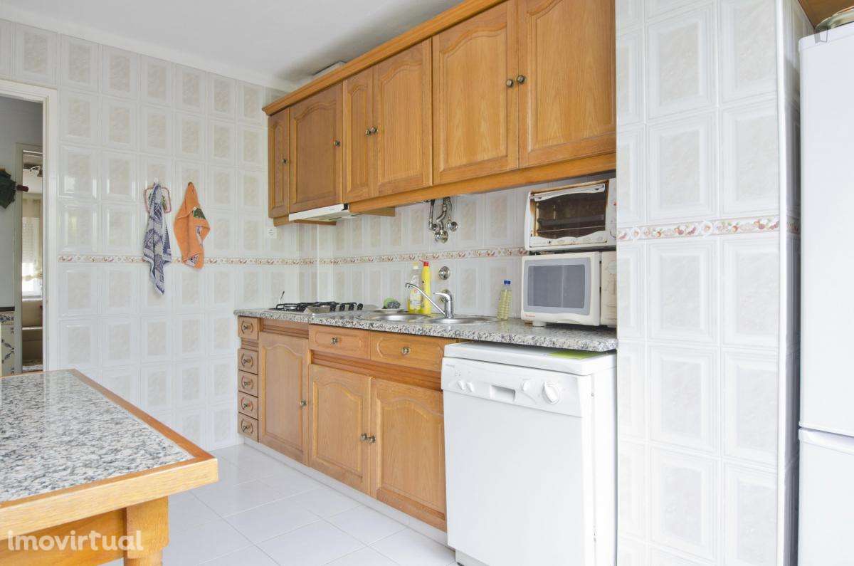 Quarto - localizado em Lumiar Lisbon - Grande imagem: 2/18