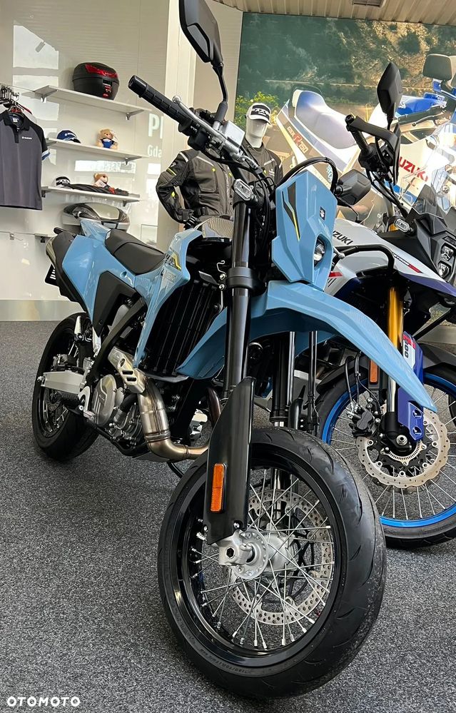 Suzuki DR-Z - 5