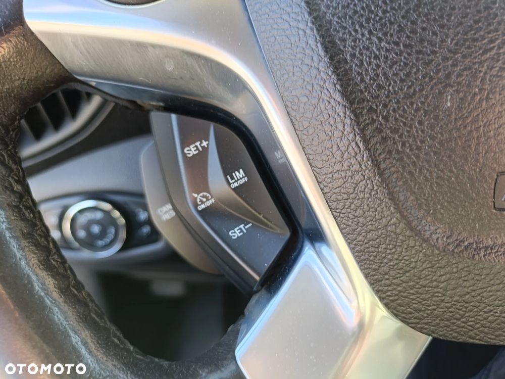 Ford Transit Connect - 17