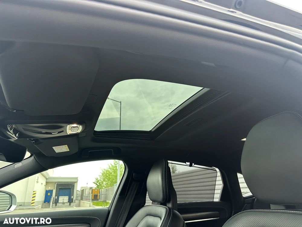 Volvo S90 T8 Twin Engine AWD Geartronic R Design - 24