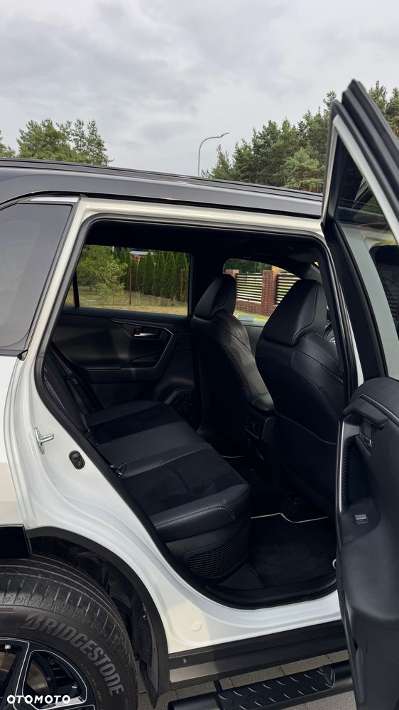 Toyota RAV4 - 11