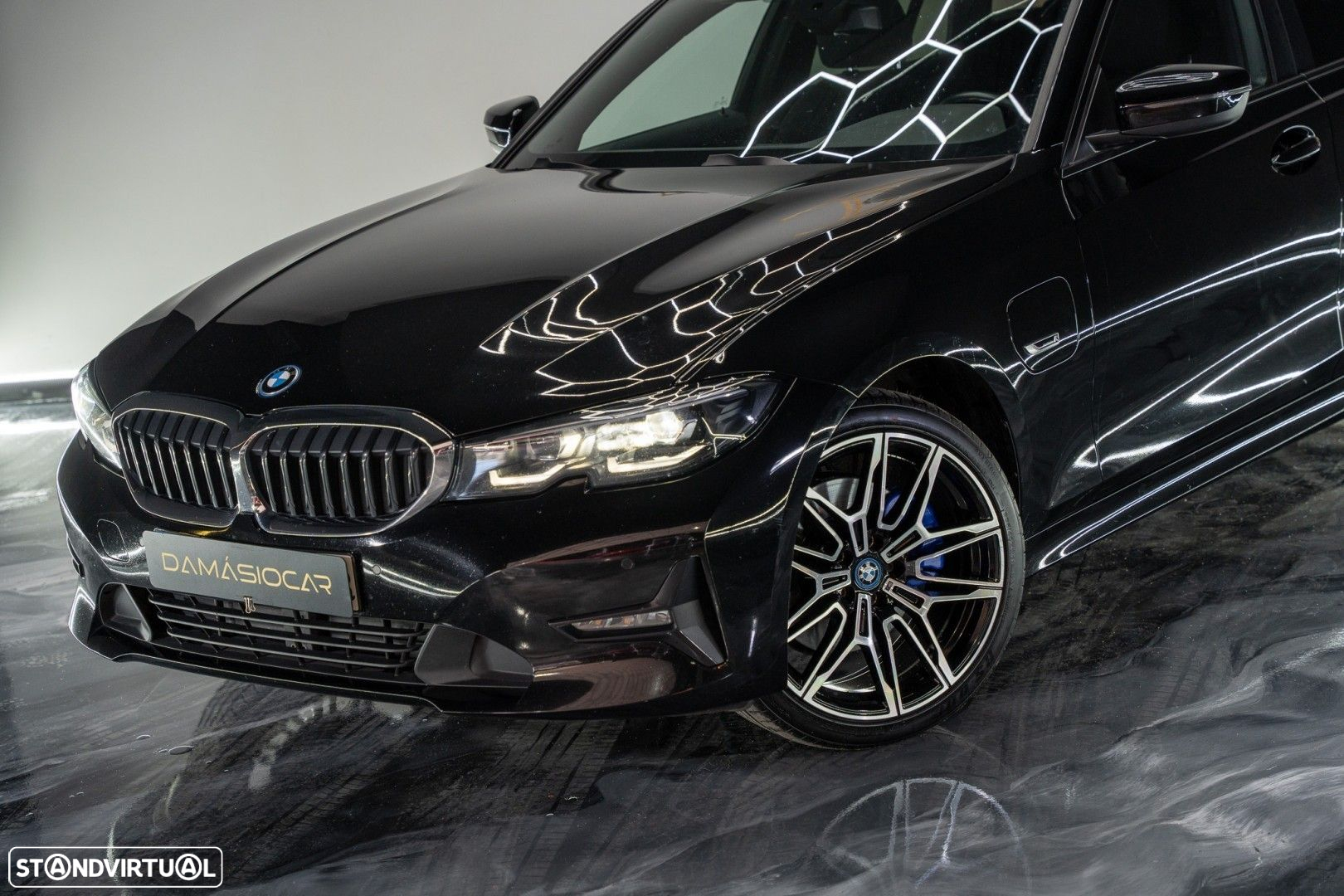 BMW 320 e Touring Auto - 2