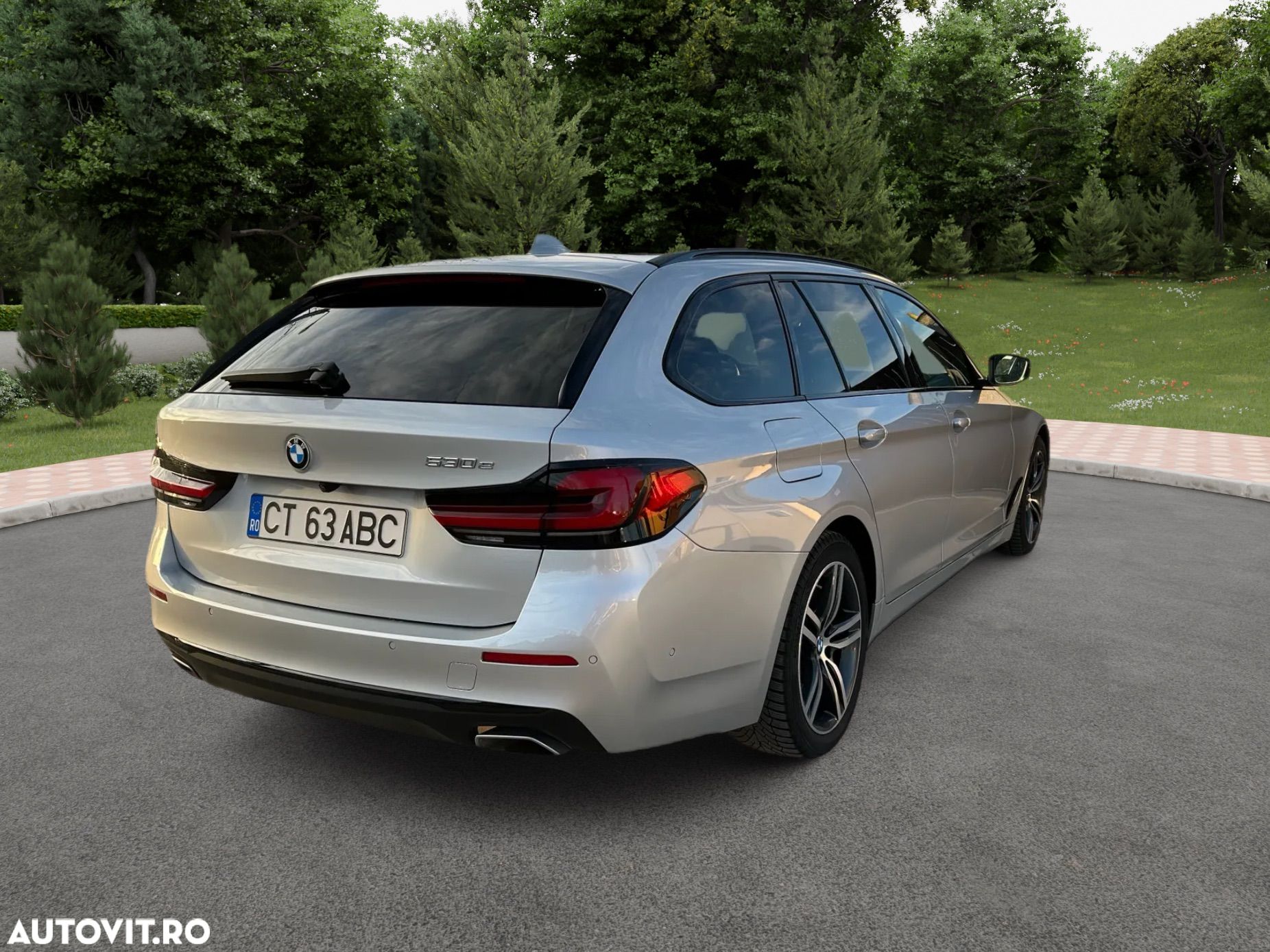 BMW Seria 5 530e Touring Aut. Luxury Line - 1