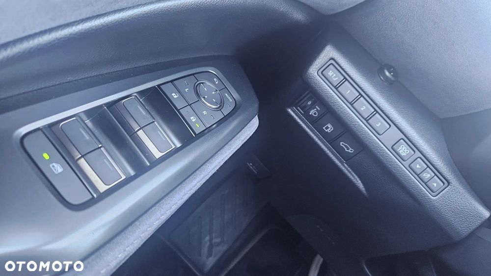 Lexus LBX 1.5 Hybrid Cool - 13