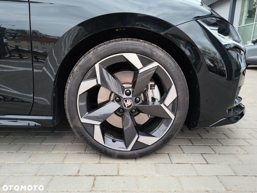 Skoda Superb 2.0 TSI Selection DSG - 18