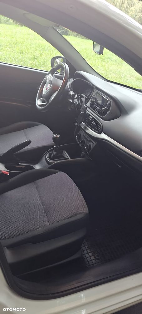 Fiat Tipo 1.4 T-Jet 16v Pop - 34