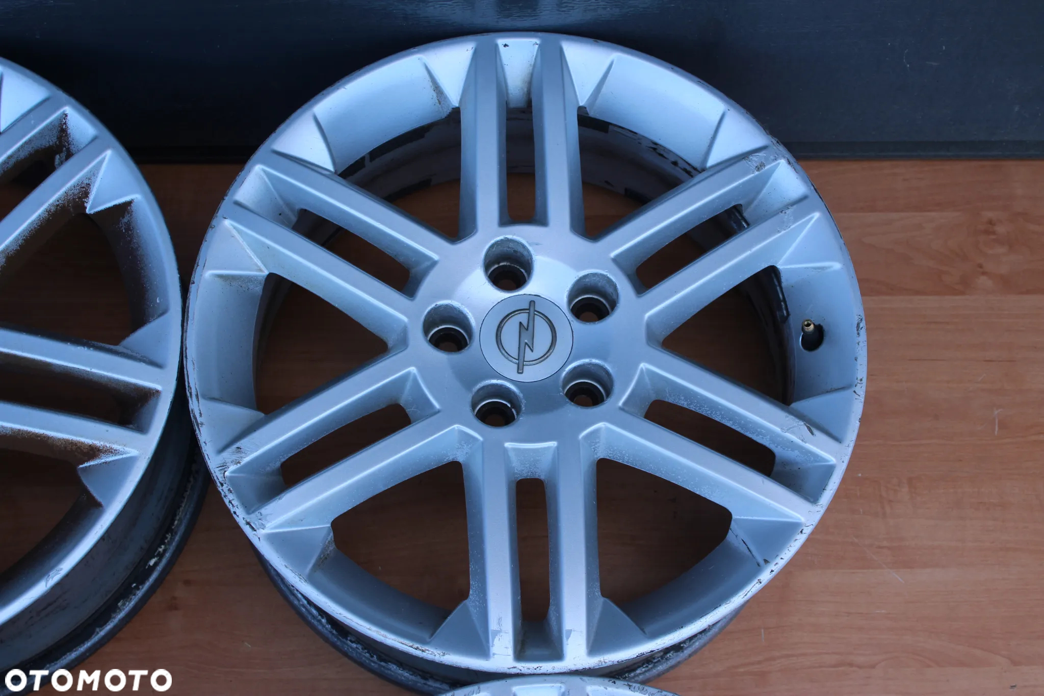 KOŁA FELGI ALUMINIOWE OPEL VECTRA ASTRA ZAFIRA SIGNUM MERIVA 17 cali 5x110 ET41 - 2