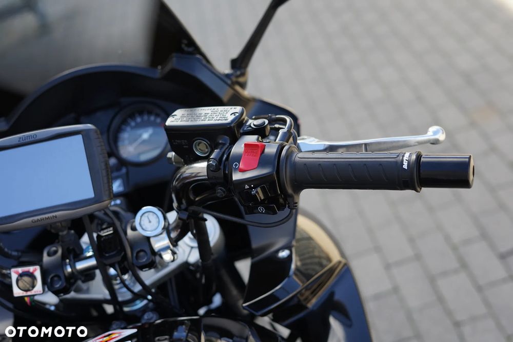 Honda CBF - 16