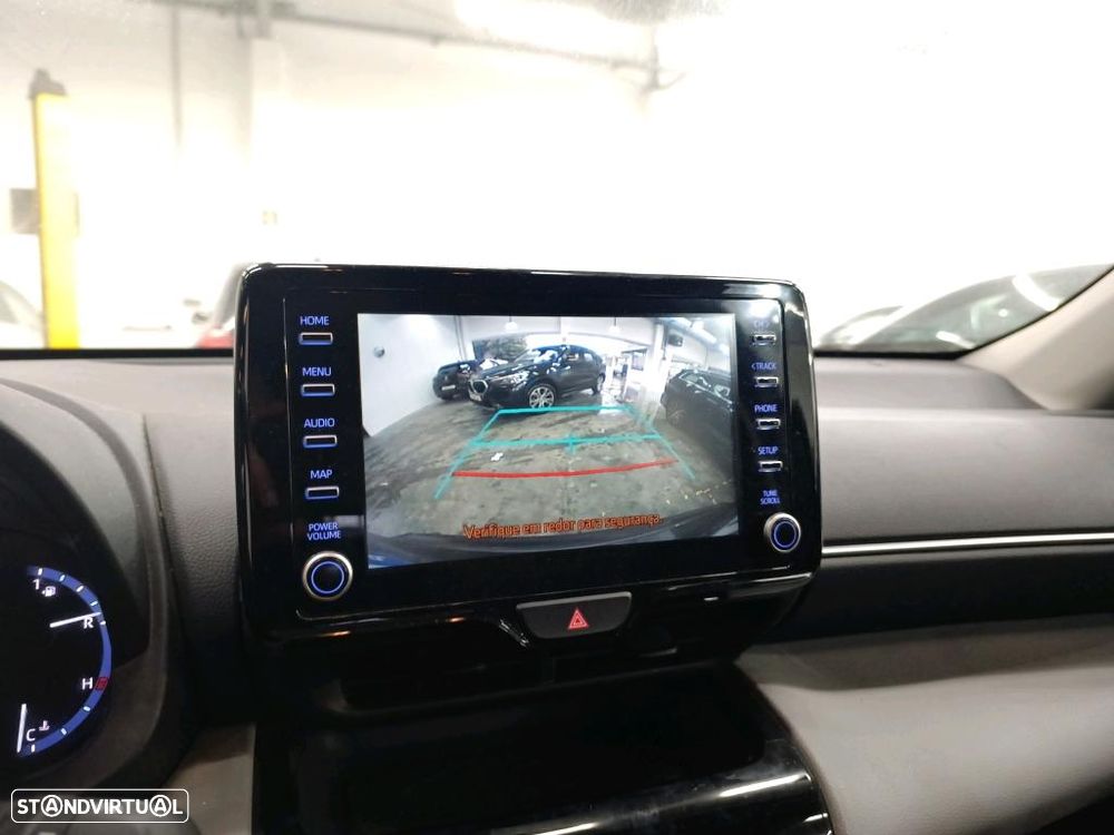 Toyota Yaris Cross 1.5 HDF Comfort Plus - 9