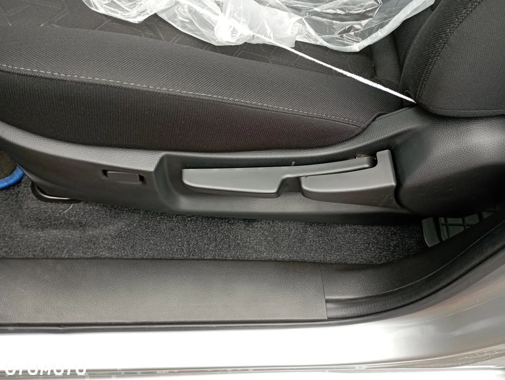 Isuzu D-Max 1.9 DC LS - 25