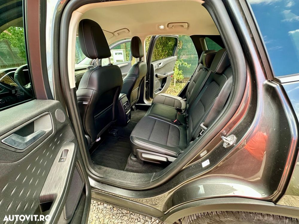 Ford Kuga - 5