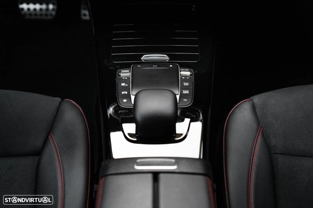 Mercedes-Benz CLA 200 d Shooting Brake AMG Line Aut. - 41