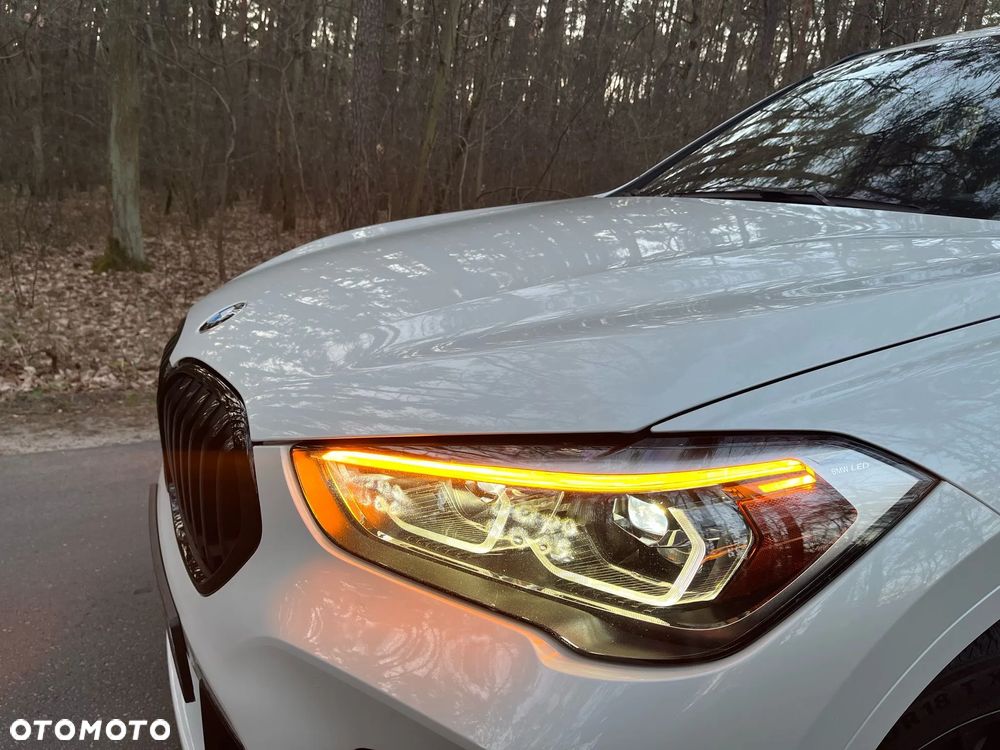 BMW X1 xDrive25i M Sport - 6