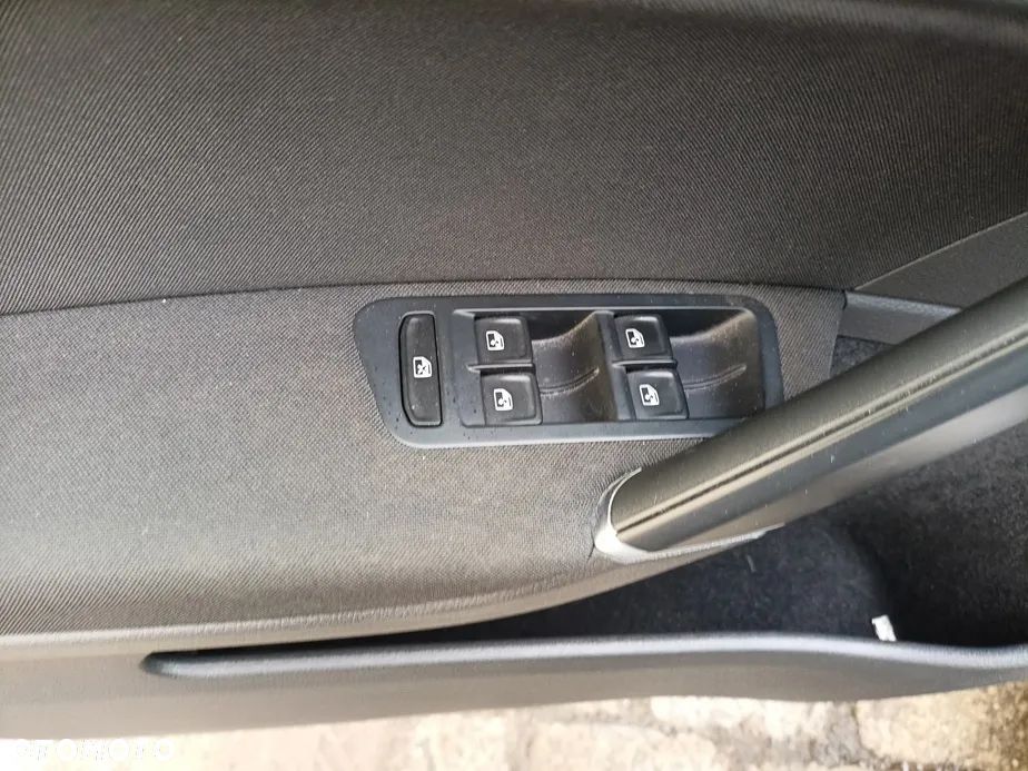 Volkswagen Golf 1.4 TSI Sound - 19