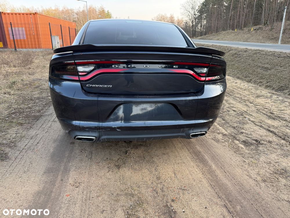 Dodge Charger - 7