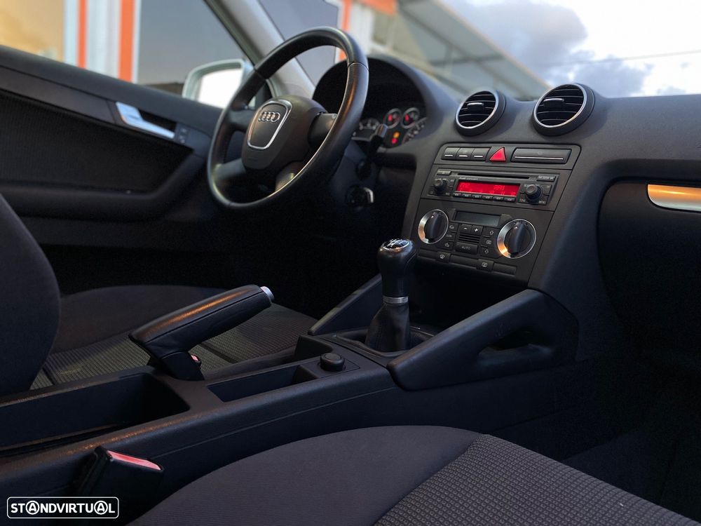 Audi A3 Sportback 1.6 Ambition - 10