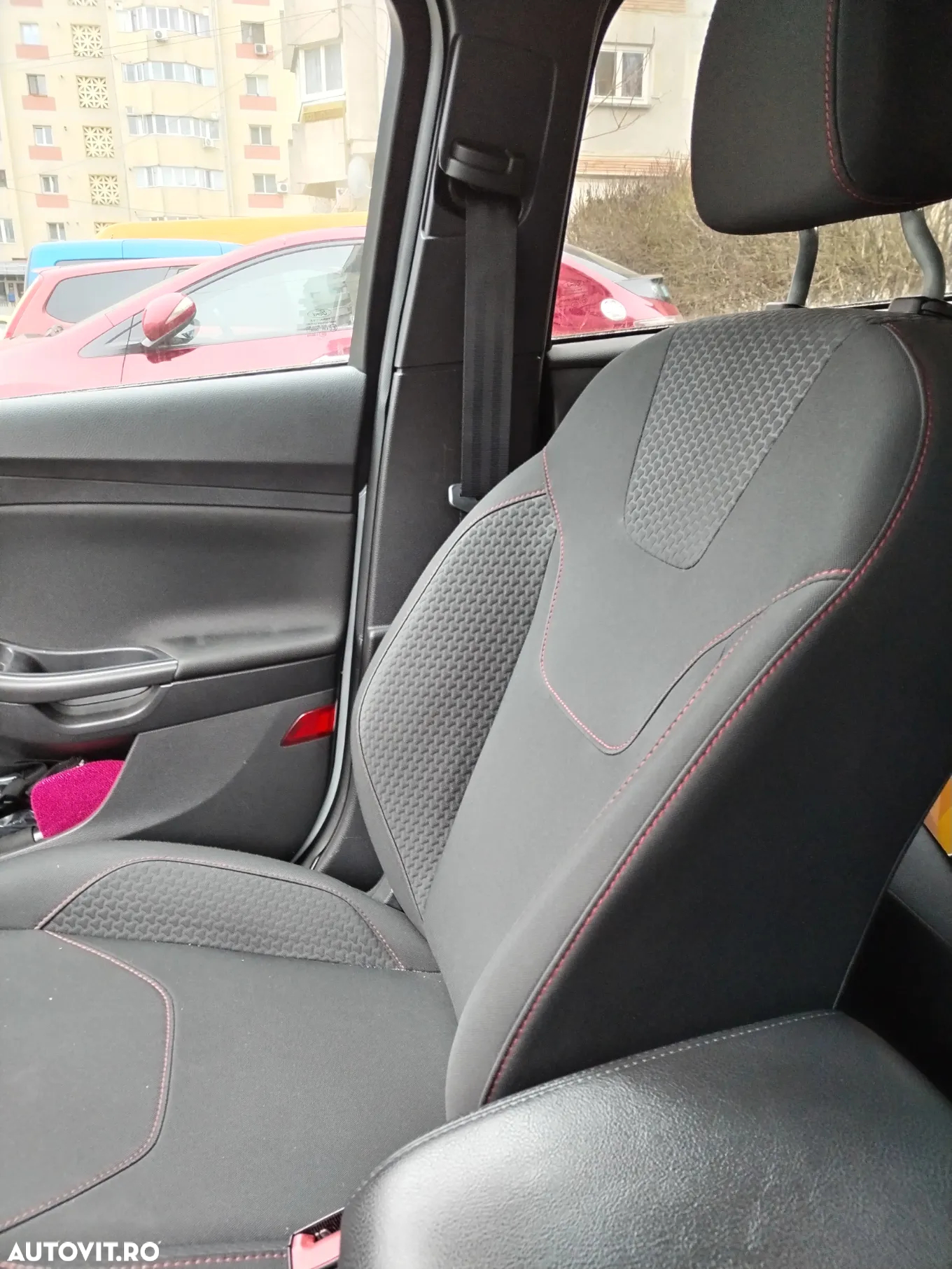 Ford Focus 1.0 EcoBoost ST-Line - 8