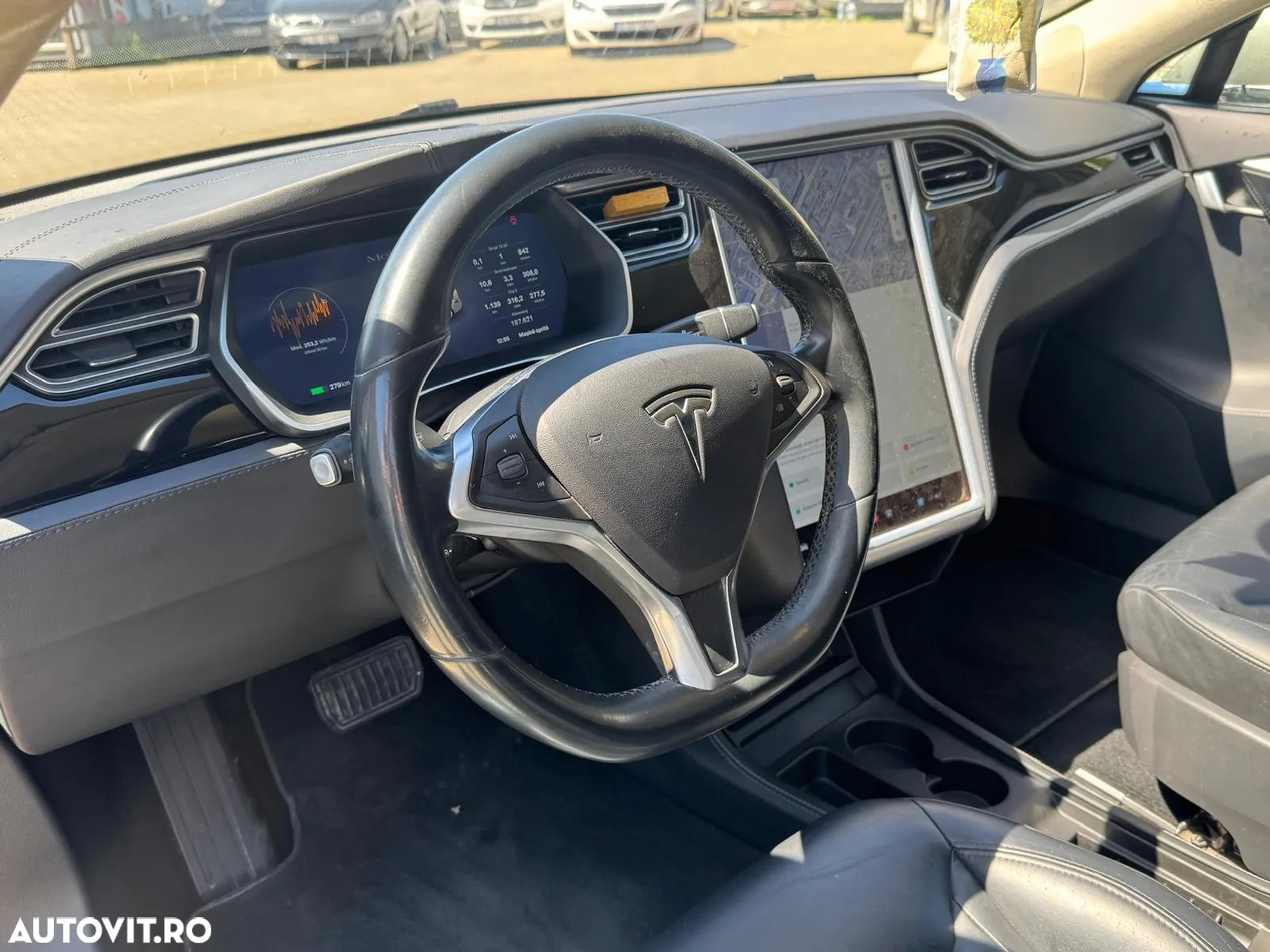 Tesla Model S 85D Allradantrieb - 10