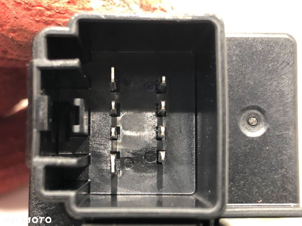 GNIAZDO PORT USB AUX  JEEP COMPASS (MP, M6) 2016 - 2022 2.4 MultiAir 4x4 129 kW [175 KM] benzyna - 4