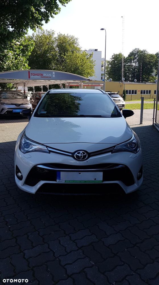 Toyota Avensis 2.0 D-4D Selection - 3