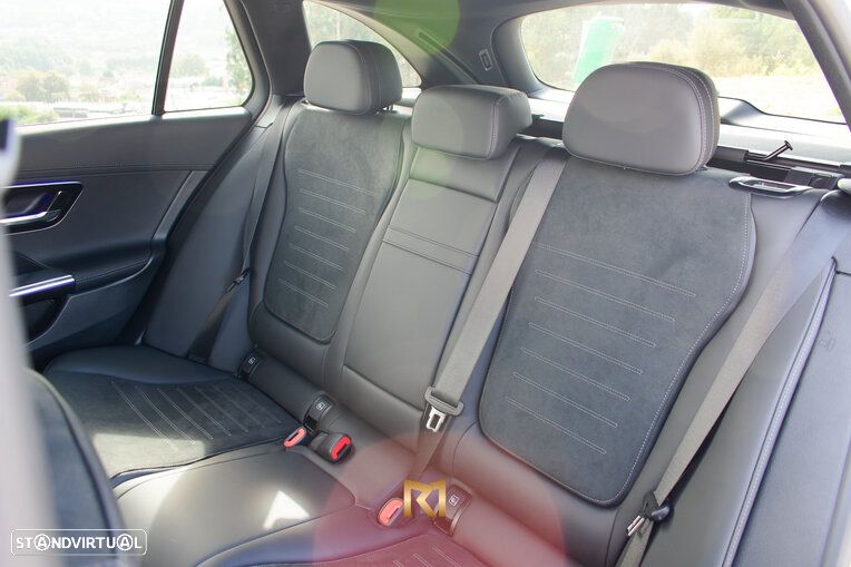 Mercedes-Benz C 300 de T 9G-TRONIC AMG Line - 17