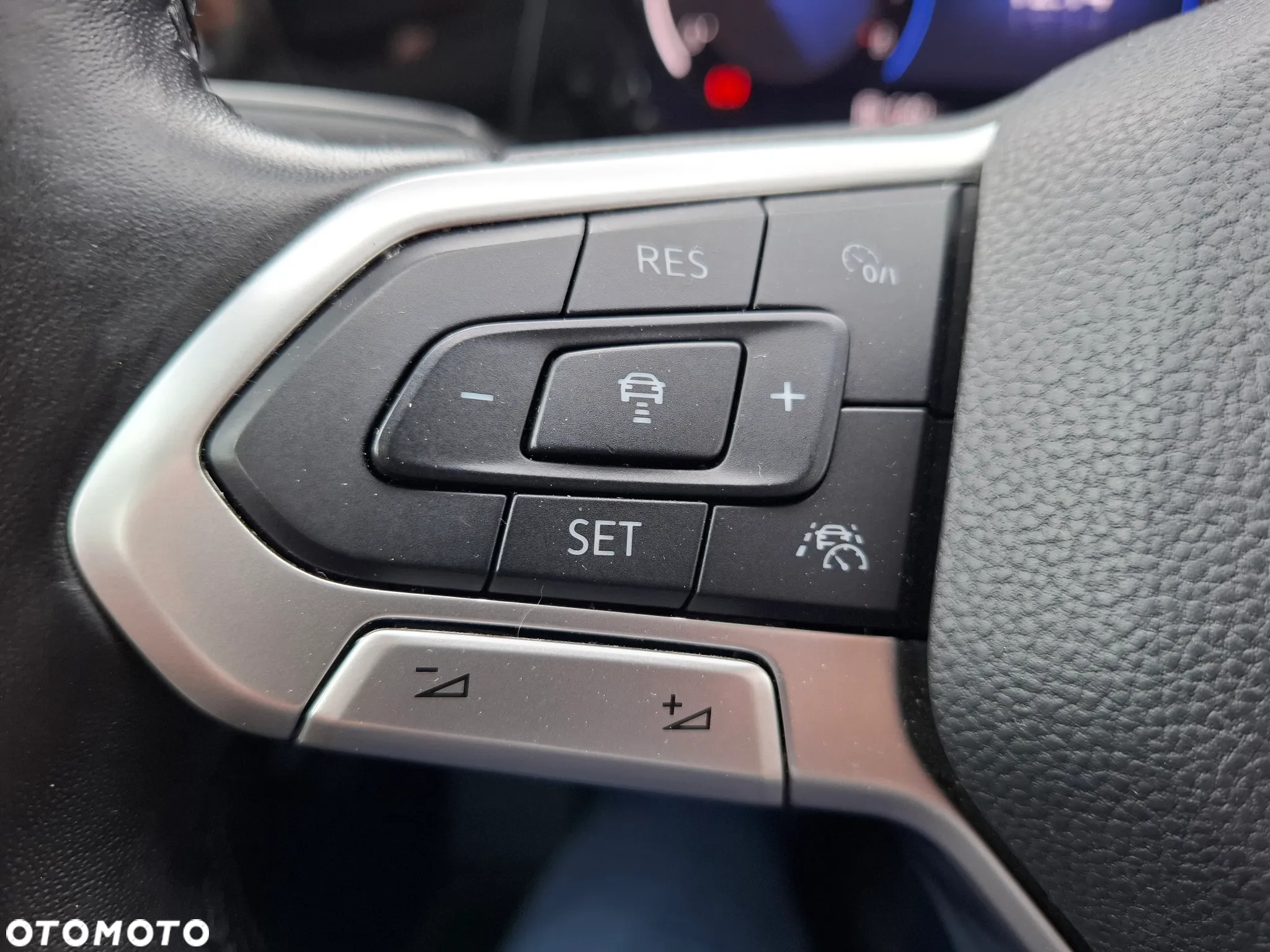 Volkswagen Golf VIII 1.5 TSI EVO Style - 26