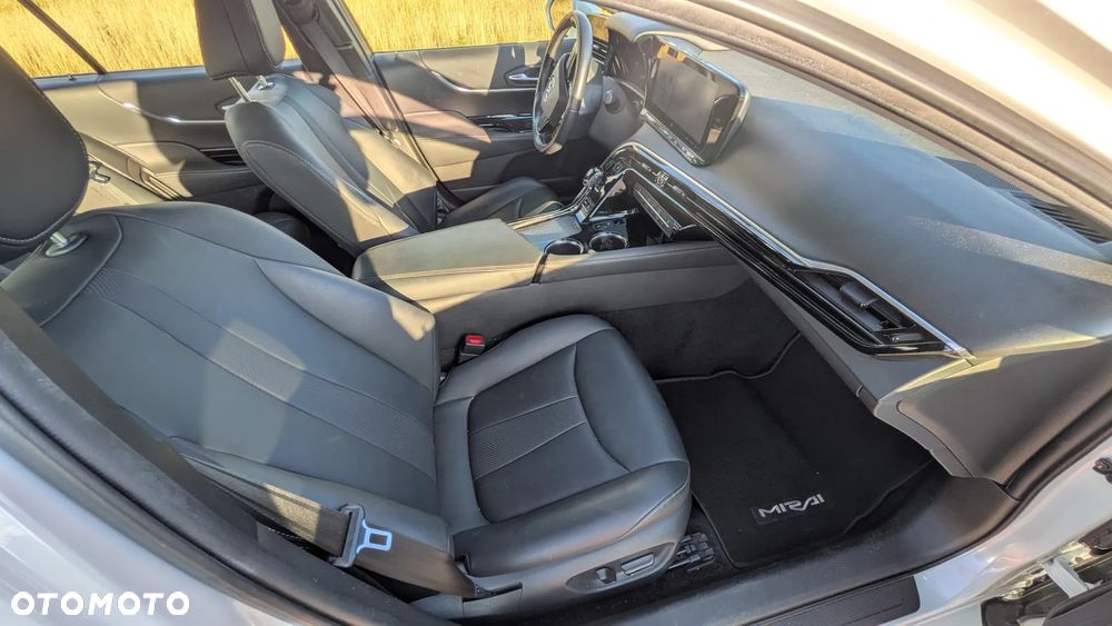 Toyota Mirai Executive - 32