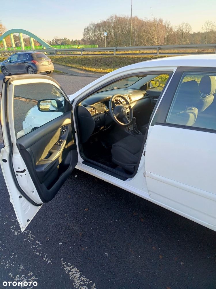 Toyota Corolla 1.4 VVT-i Terra Polaris - 19