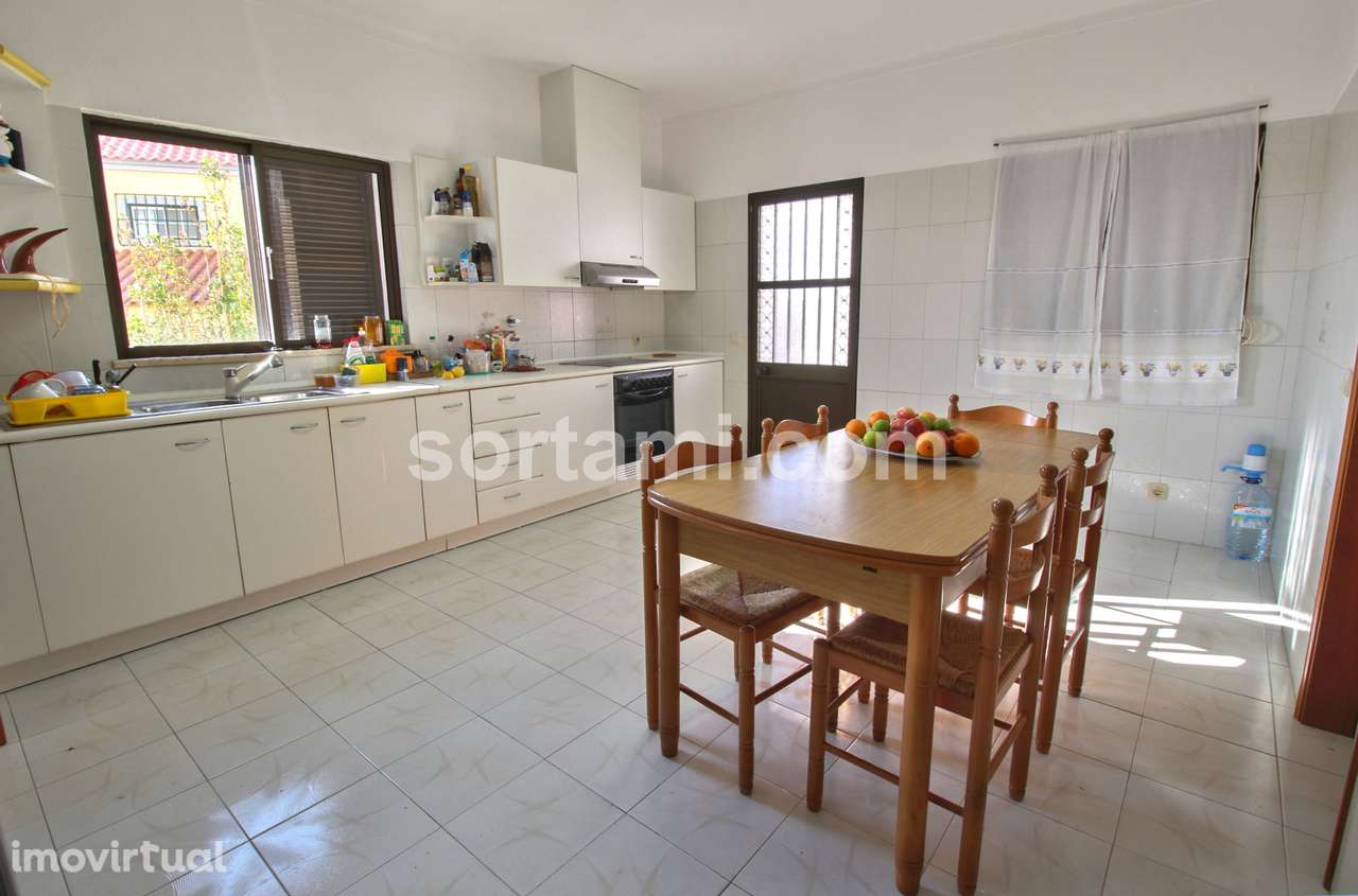 Moradia Isolada T6 Venda em Quarteira,Loulé - Grande imagem: 4/11