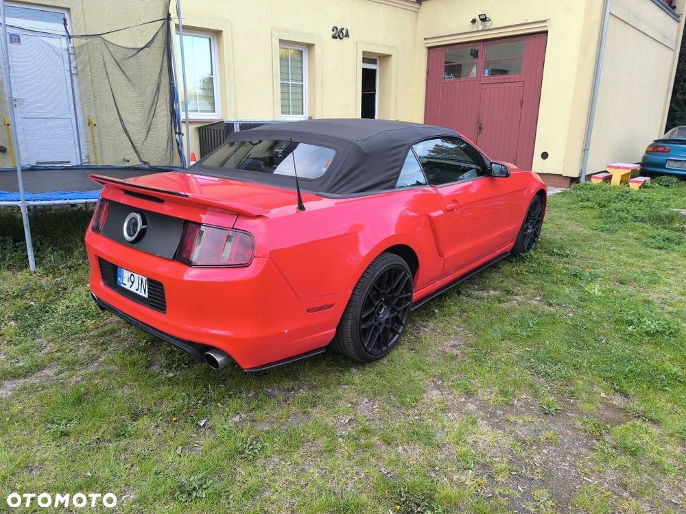 Ford Mustang - 6