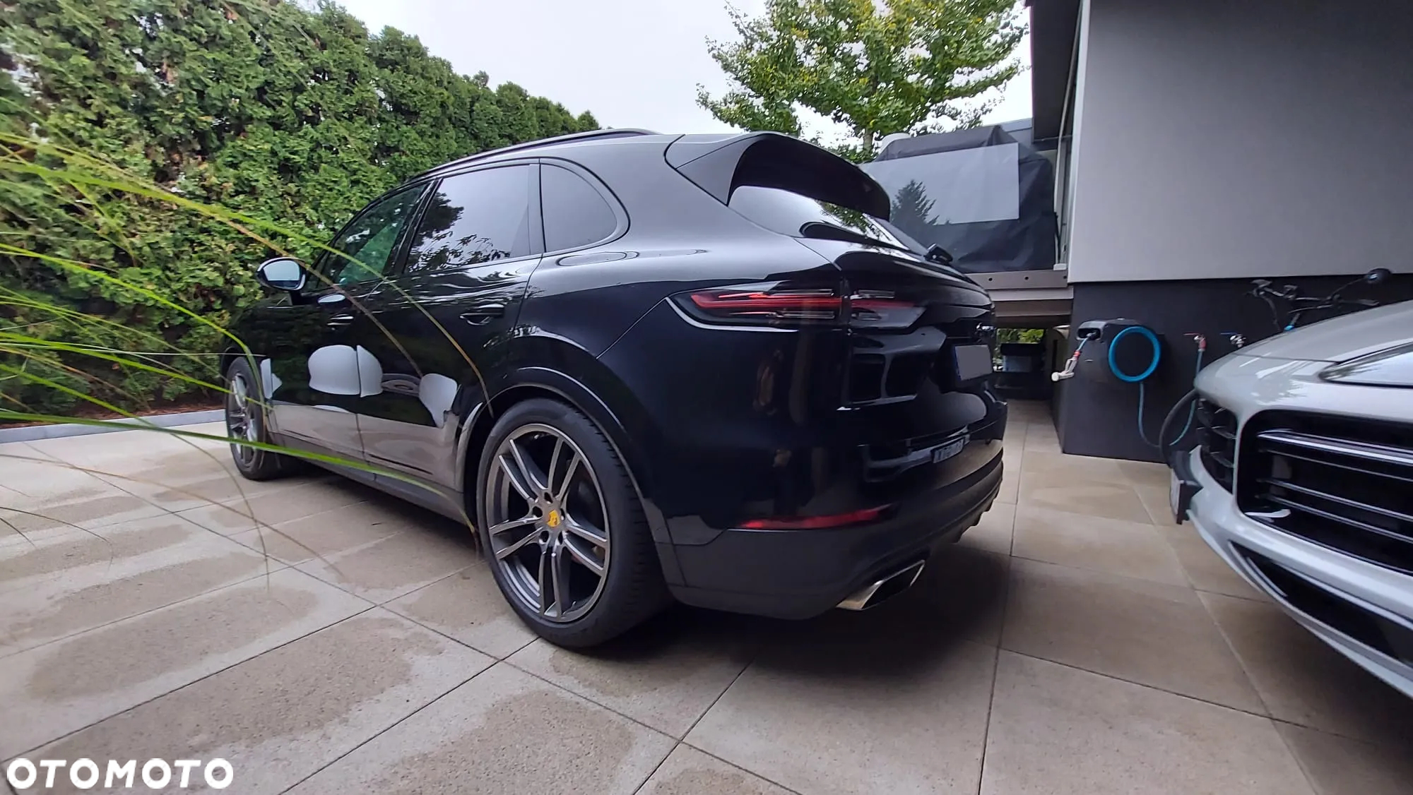 Porsche Cayenne - 4