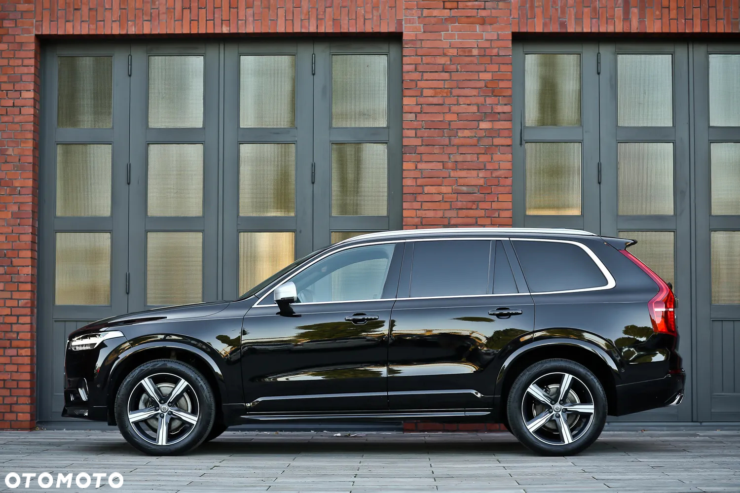 Volvo XC 90 D5 AWD Geartronic RDesign - 10
