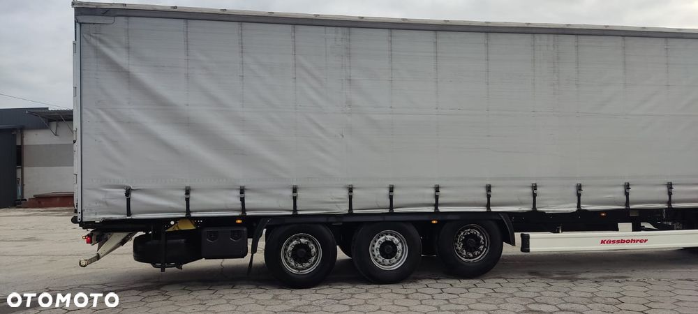 Kassbohrer MAXIMA - 1