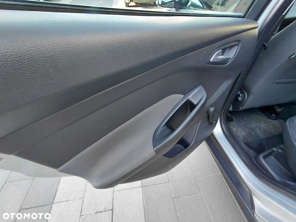 Ford Focus - 17