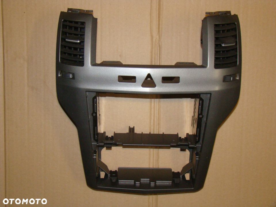 KRATKA NAWIEWU KONSOLA RAMKA PANEL OPEL ZAFIRA B - 1